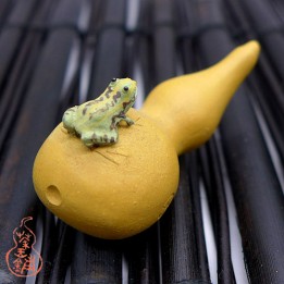 Zisha Clay Tea Pet "Frog and calabash"