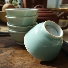 Vintage Celadon Cup 30ml