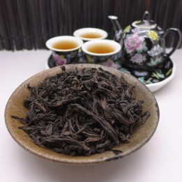 2017 Wuyi Tie Luo Han Oolong Tea 25g