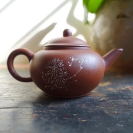 1990s Hongni Shuiping Pot "Chrysanthemum" 110ml