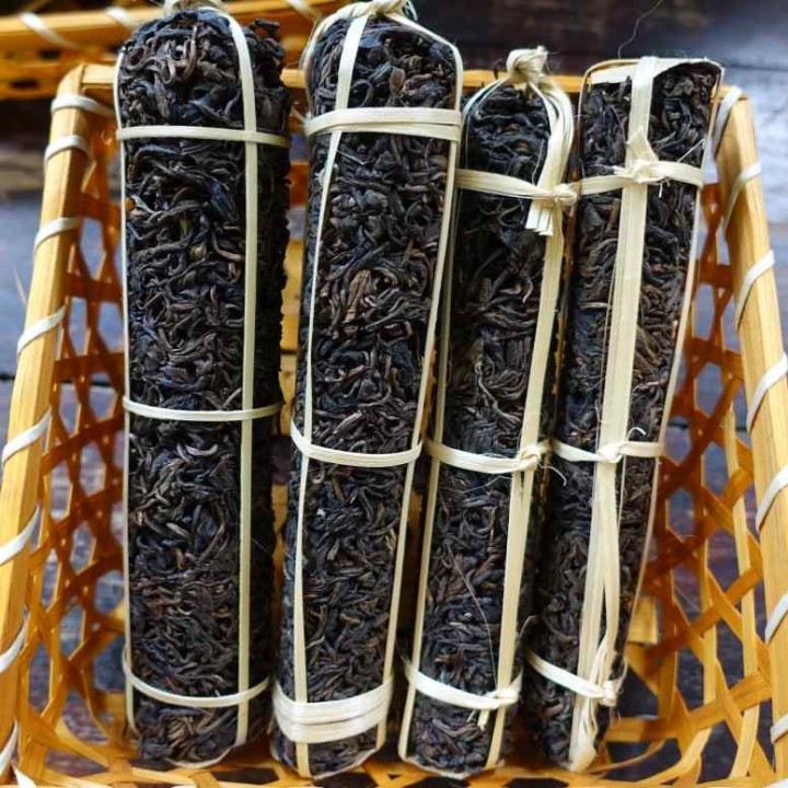 2014 Laos Raw Tea Packed in Bamboo 80g