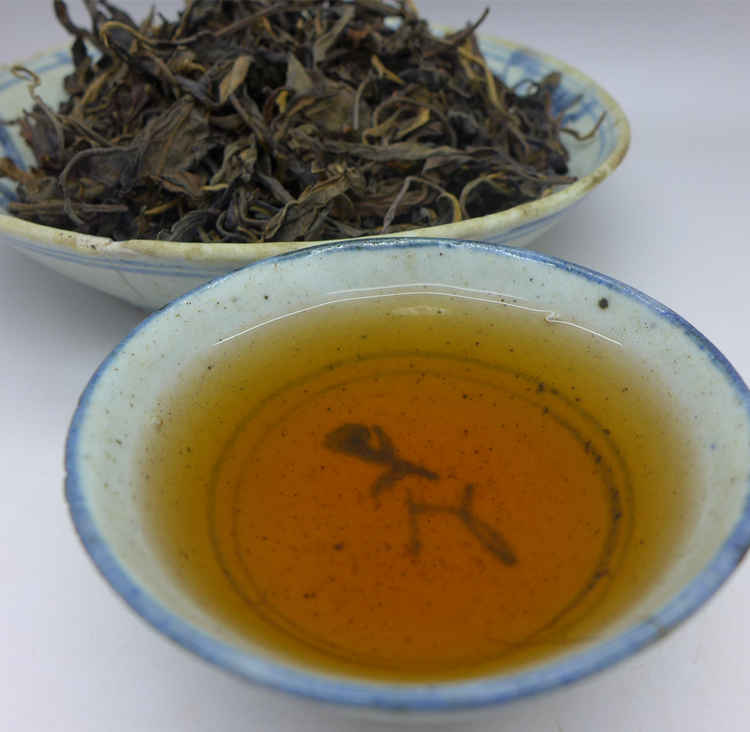 2005 Bulang Shan Old Tree Aged Raw Maocha 100g 2005 Bulang Shan Old Tree Aged Raw Maocha 100g