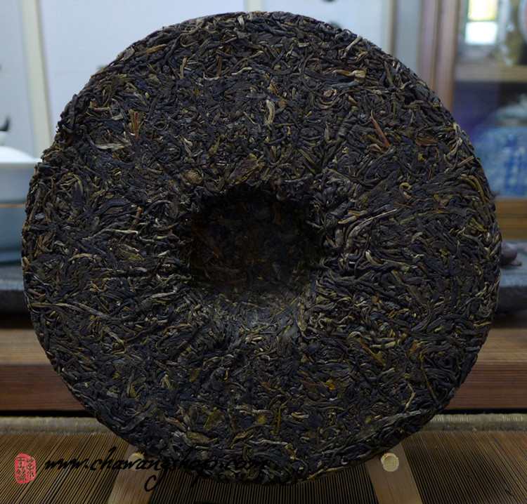 2005 Nannuoshan TF Menghai Raw Puerh Cake 357g 2005 Nannuoshan TF Menghai Raw Puerh Cake 357g