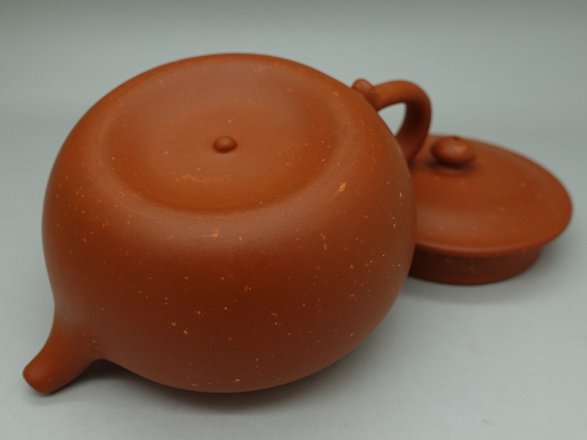 Zhuni Gu Lian Zi Teapot 100ml Zhuni Gu Lian Zi Teapot 100ml