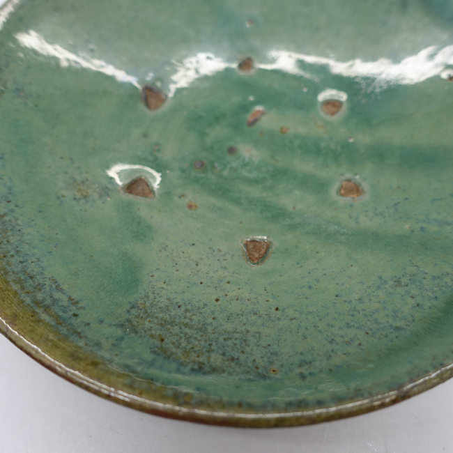 Vintage Lufeng Pottery Green Plate "F" Vintage Lufeng Pottery Green Plate "F"