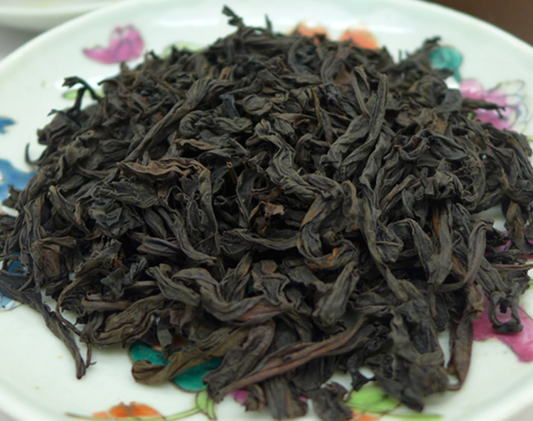 2015 Wu Yi Handmade Four times baked "Rou Gui" Oolong 25g 2015 Wu Yi Handmade Four times baked "Rou Gui" Oolong 25g