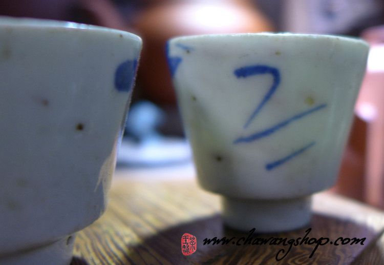 Vintage Chaozhou Gongfu Tea Cups Set of three pieces A Vintage Chaozhou Gongfu Tea Cups Set of three pieces A