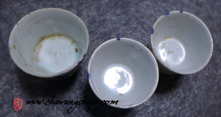 Vintage Chaozhou Gongfu Tea Cups Set of three pieces A Vintage Chaozhou Gongfu Tea Cups Set of three pieces A