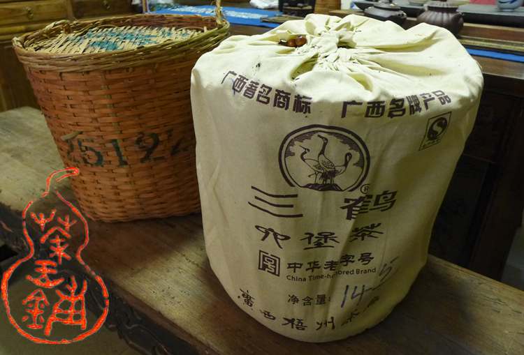 2012 Wuzhou TF "25122" Small Basket Liubao Tea 100g 2012 Wuzhou TF "25122" Small Basket Liubao Tea 100g