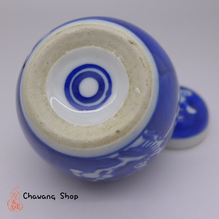 Jingdezhen Vintage Hand-painted Tea Caddy "blue-and-white ice plum"