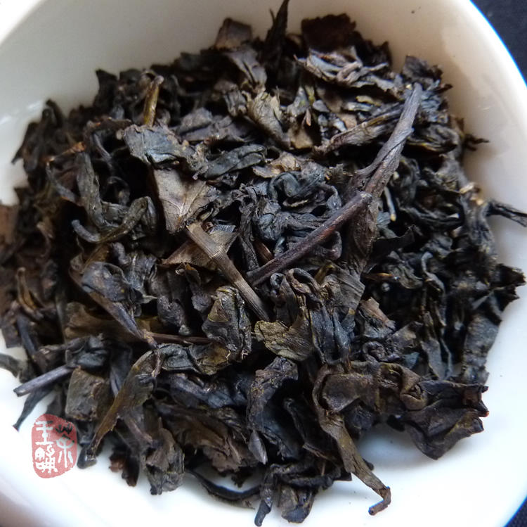 2009 Ya'an Tibetan tea in Bamboo Pack