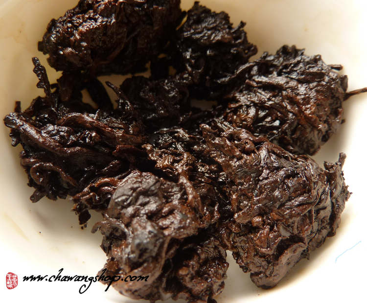 2010 Xinfu Menghai Lao Cha Tou - Puerh Tea Nuggets 100g